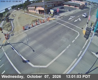 The road at Front & L - Looking North, live