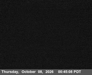 The road at East Of US-101 - Looking East, live