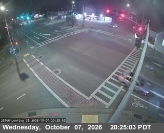 The road at H St (SE), live