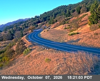 The road at Berry Summit Vista Point - Looking West, live