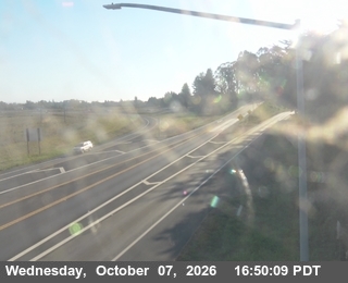 The road at E of US-101 - Looking West (C), live