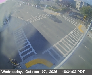 The road at Eureka / 5th&L - Looking South, live