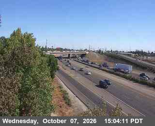 The road at 102 - NB SR 99 Briggsmore Ave, live