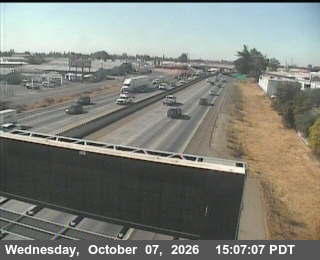 The road at 149 - NB SR 99 north of Kansas Ave, live