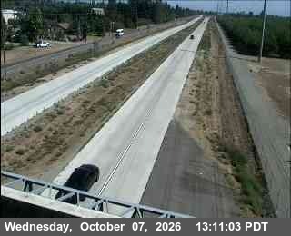 The road at 163 - EB Dakota Ave, live