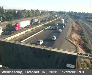 The road at 173 - SB I-5 south of Louise Ave, live