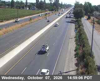 The road at 23 - SB SR 99 SO Armstrong Rd, live