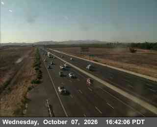 The road at 38 - EB I-205 east of Mountain House Parkway, live