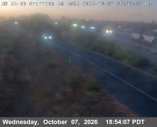 The road at 42 - SB SR-99 Griffith Rd RWIS, live