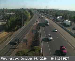 The road at 63 - NB I-5 south of Charter Way, live