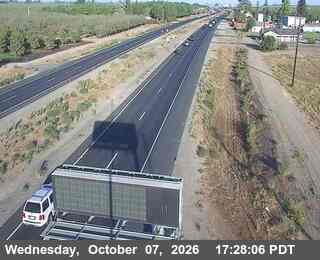 The road at 78 - EB SR-219 west of Morrow Road, live