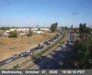 The road at 99 - SB SR 99 Crows Landing Rd, live