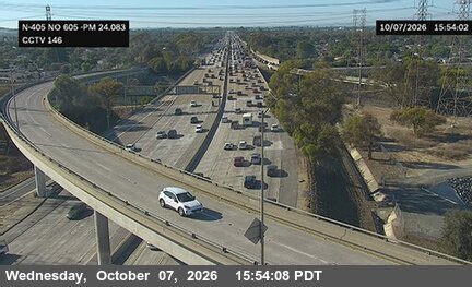 The road at North of I-605, live