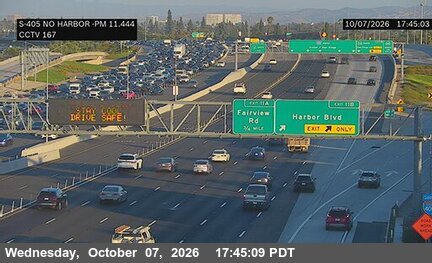 The road at Harbor Off Ramp, live