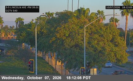 The road at SB Lincoln Ave, live