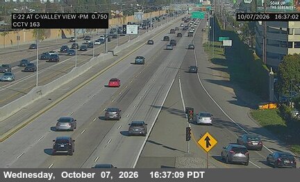 The road at Valley View Avenue, live