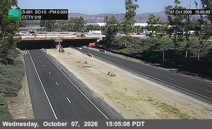 The road at 200 Meters South of I-5, live