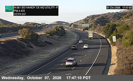 The road at 1500 Meters South of Handy Creek Road, live