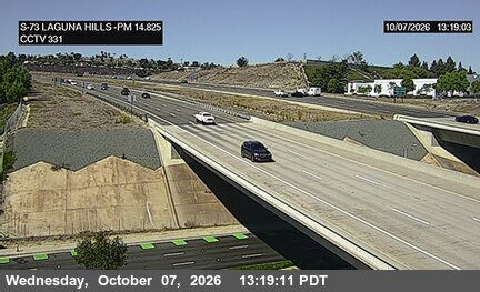 The road at South of Laguna Hills Drive Overcross, live