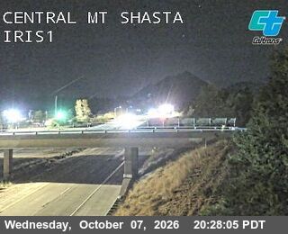 The road at Central Mt Shasta, live