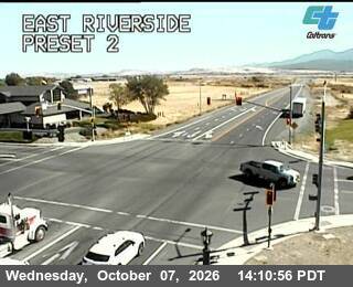 The road at East Riverside, live