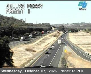 The road at Jellys Ferry, live