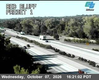 The road at Red Bluff, live