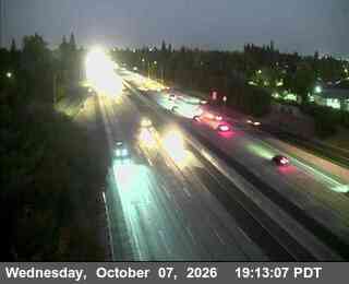 The road at Hwy 50 at Howe Ave, live