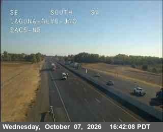 The road at Hwy 5 at Laguna NB, live