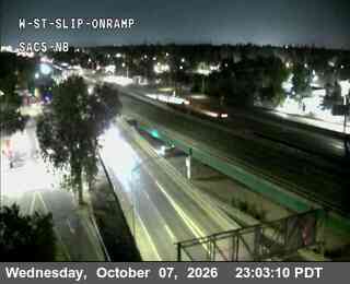 The road at Hwy 5 NB at W St slip on ramp, live
