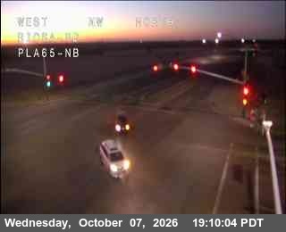 The road at Hwy 65 - Riosa, live