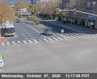 The road at 40th Street - Looking East, live