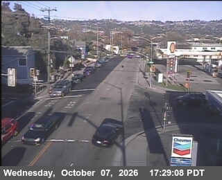 The road at Central Avenue Onramp - Looking East, live