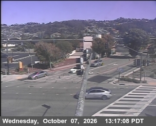 The road at Potrero Avenue - Looking East, live