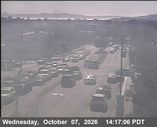The road at San Pablo Dam Road Offramp - Looking West, live