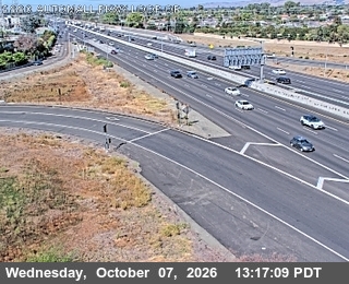 The road at S880 at Auto Mall Pkwy, live