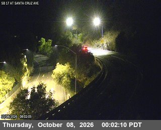 The road at At Santa Cruz Av, live