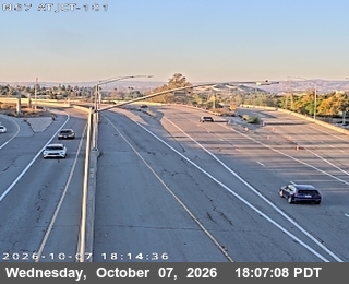 The road at US-101, live