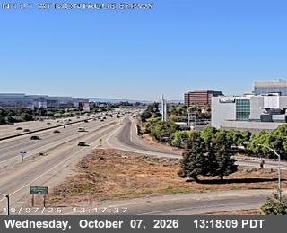 The road at At Montague Expwy, live