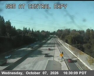 The road at At Central Expy, live