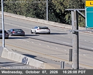 The road at S85 at Moffet Blvd, live