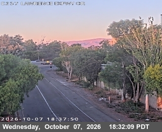 The road at E237 Lawrence Expwy OR, live