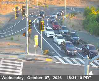 The road at E80 at Hilltop Dr, live