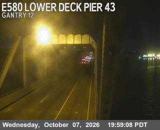 The road at Lower Deck Pier 43, live