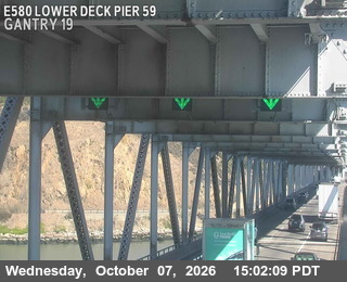 The road at Lower Deck Pier 59, live