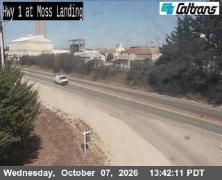 The road at Moss Landing Rd, live