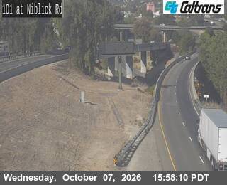 The road at Niblick Road, live