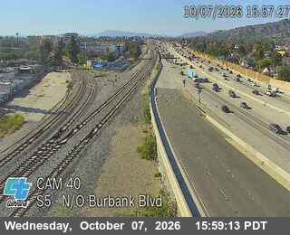 The road at North of Burbank Blvd, live