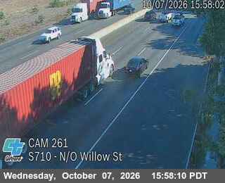 The road at North of Willow St, live