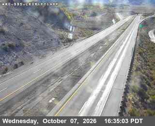 The road at Crowley Lake, live